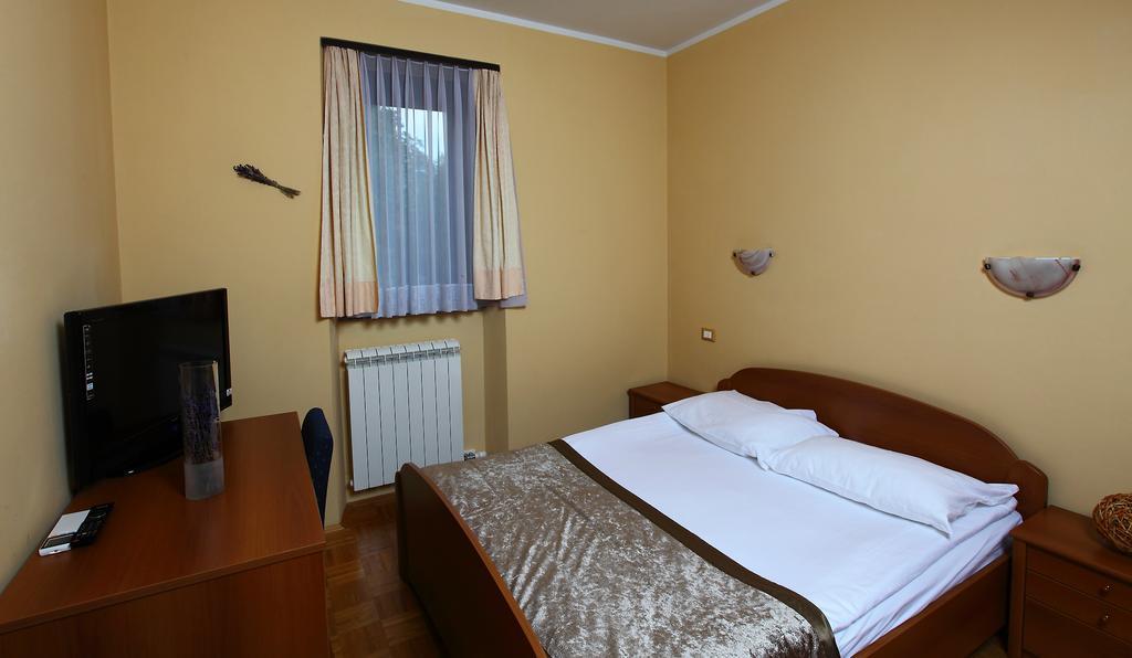 Bed And Breakfast Malovec Divača Eksteriør billede