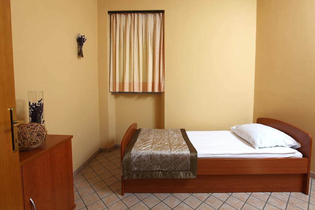 Bed And Breakfast Malovec Divača Eksteriør billede
