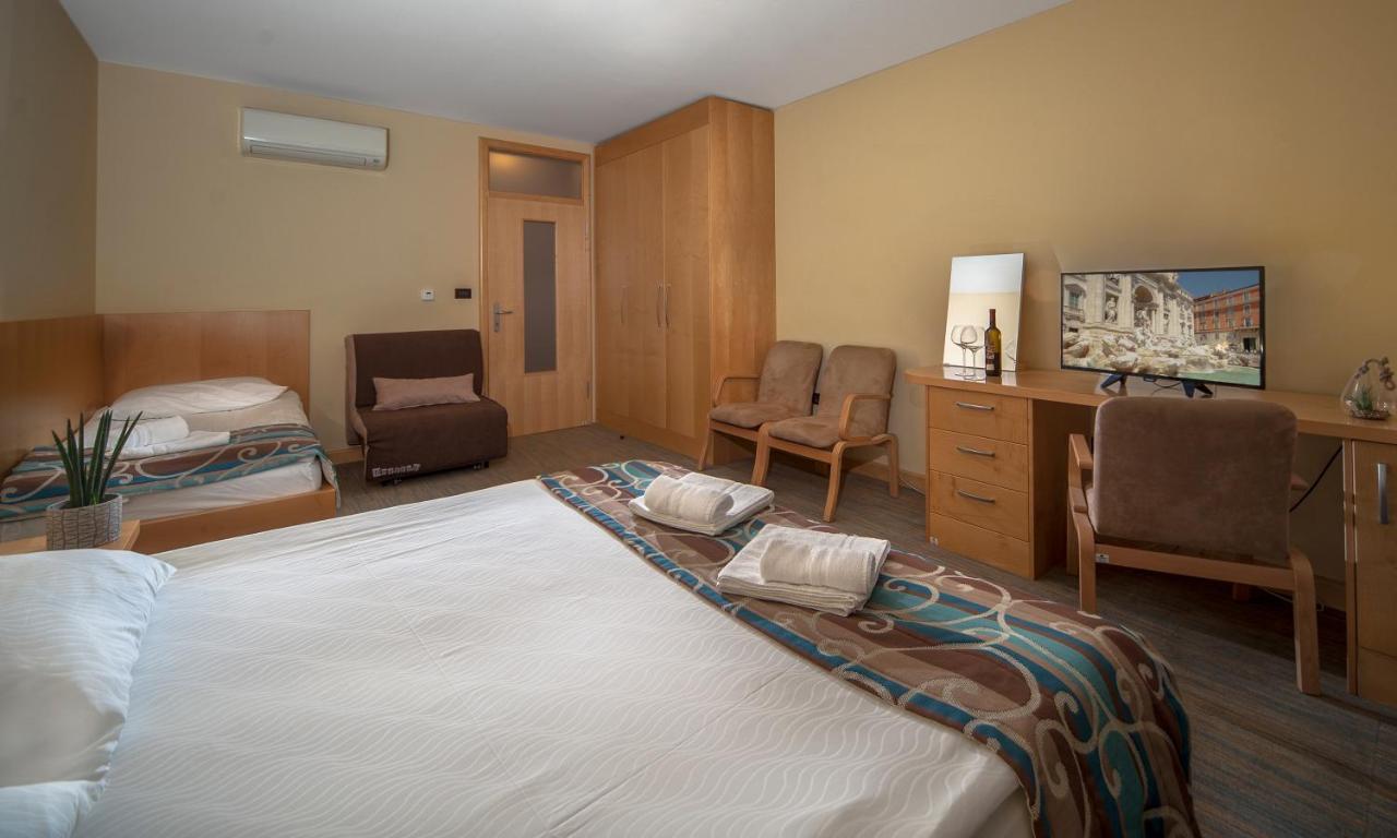 Bed And Breakfast Malovec Divača Eksteriør billede