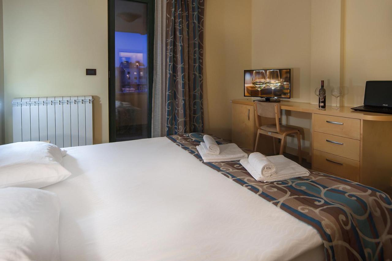 Bed And Breakfast Malovec Divača Eksteriør billede